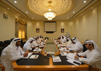 مجلس بلدي دبا الحصن يعقد اجتماعه الثالث من الفصل السنوي الـ17
